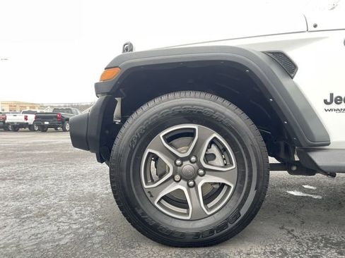 Used 2022 Jeep Wrangler Unlimited Sport image 33