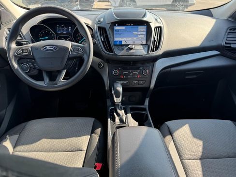 Used 2019 Ford Escape SE image 11