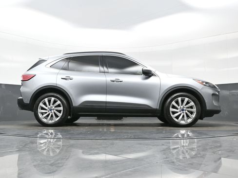 Used 2022 Ford Escape Titanium w/ Titanium Elite Package image 35