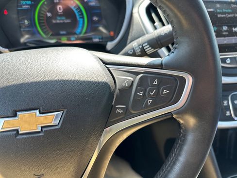 Used 2017 Chevrolet Volt LT FWD image 24