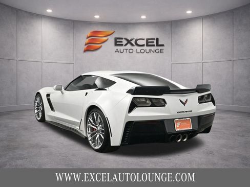 Used 2016 Chevrolet Corvette Z06 w/ 2LZ Preferred Equipment Group RWD image 5