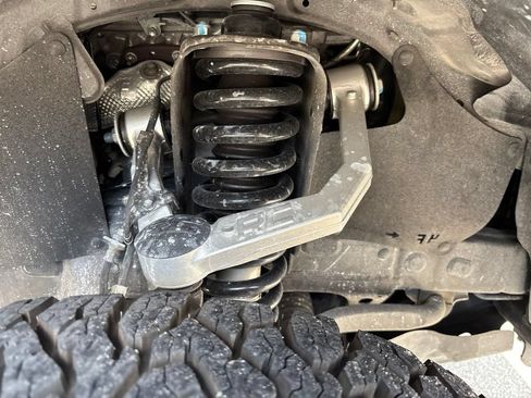 Used 2021 Toyota Tacoma SR5 RWD image 3