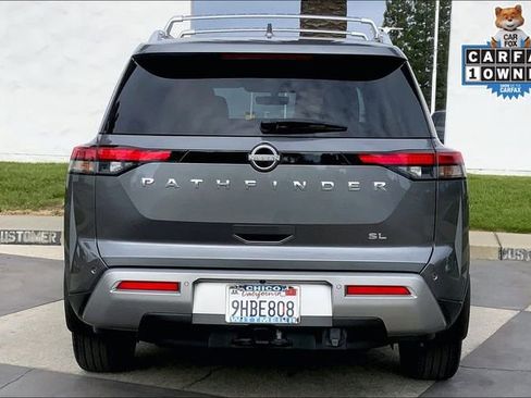 Used 2023 Nissan Pathfinder SL w/ SL Premium Package image 4