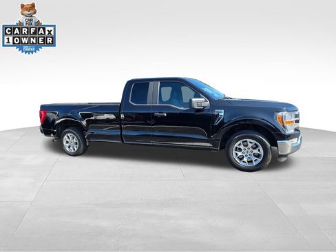 Used 2022 Ford F150 XLT w/ Trailer Tow Package RWD image 11