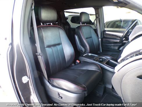Used 2019 Dodge Grand Caravan GT FWD image 29