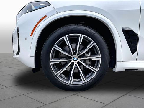 Certified 2025 BMW X5 xDrive40i AWD/4WD image 10