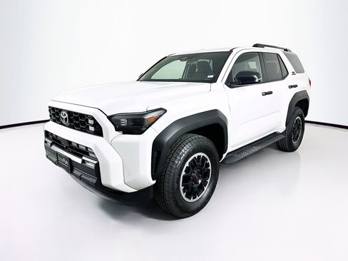 Used 2025 Toyota 4Runner TRD Off-Road image 3