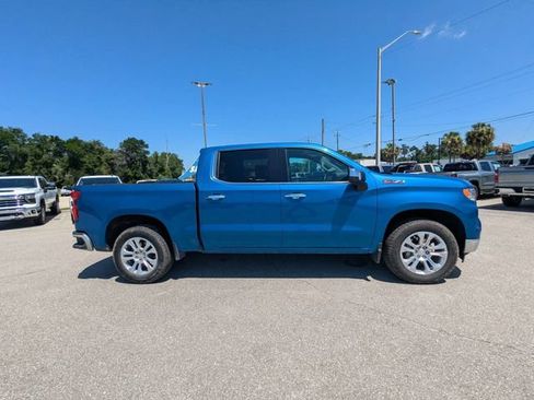 Used 2024 Chevrolet Silverado 1500 LTZ AWD/4WD image 2