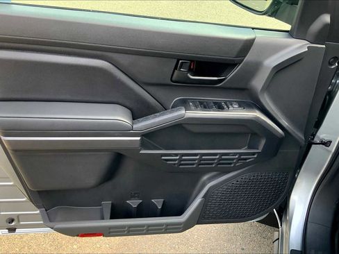 New 2025 Toyota Tacoma SR5 image 10