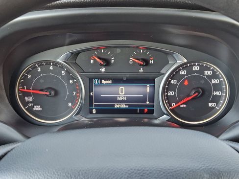 Certified 2023 GMC Acadia SLE w/ Driver Convenience Package image 19