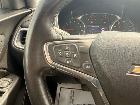 Used 2020 Chevrolet Equinox LT image 14