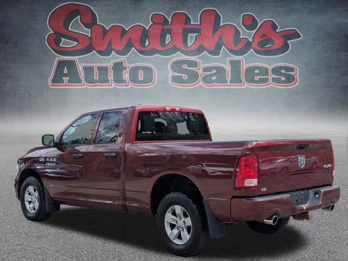 Used 2017 RAM 1500 Express AWD/4WD image 4