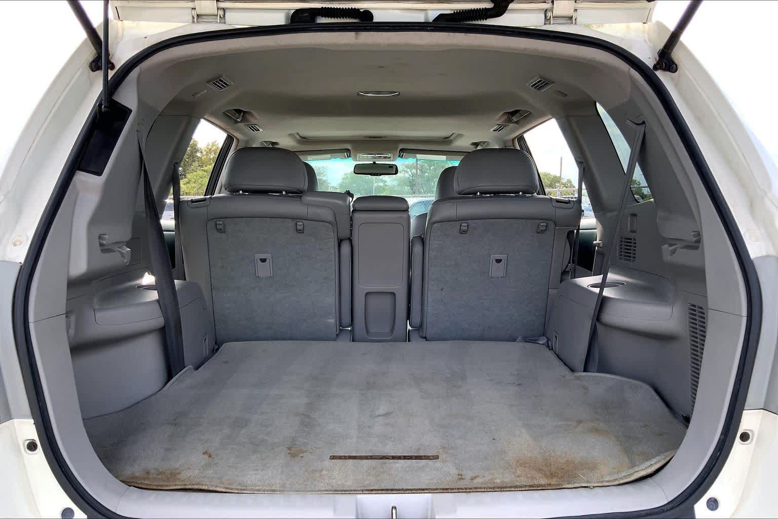 Used 2011 Toyota Highlander SE FWD image 32