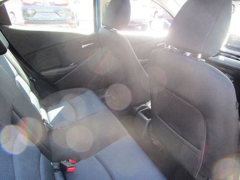 Used 2017 Toyota Yaris iA image 13