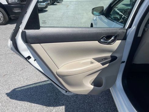 Used 2017 Nissan Sentra S image 20