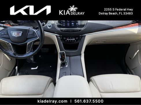 Used 2019 Cadillac XT5 Luxury FWD image 14