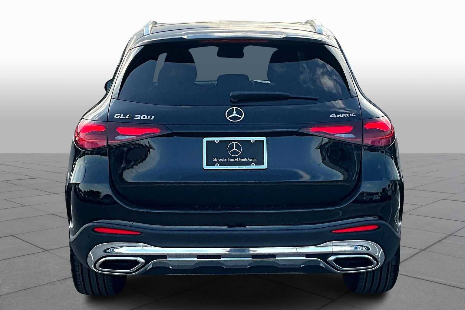 Certified 2026 Mercedes-Benz GLC 300 image 4