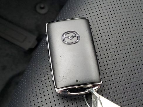 New 2026 MAZDA CX-90 Plug-In Hybrid w/ Preferred AWD/4WD image 32