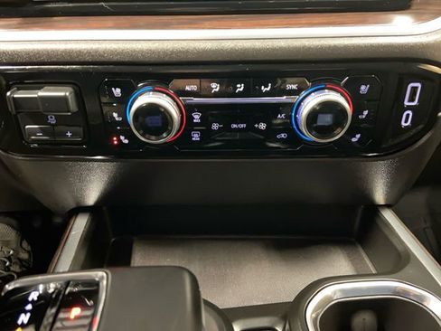 Used 2024 GMC Sierra 1500 SLT w/ SLT Premium Plus Package image 21