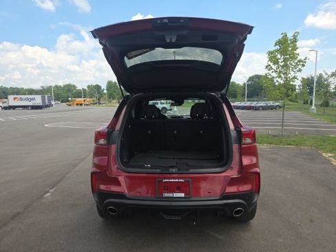 Used 2021 Chevrolet TrailBlazer RS w/ Technology Package AWD/4WD image 10