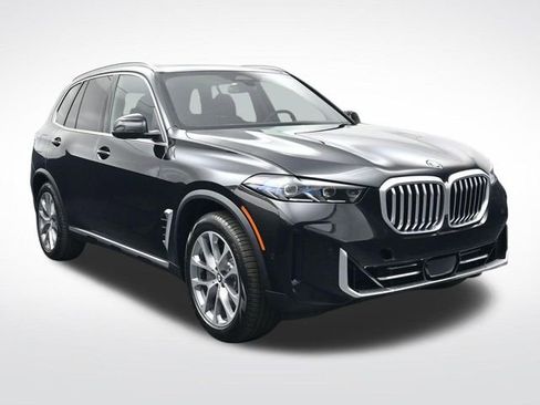 New 2026 BMW X5 xDrive50e w/ Executive Package AWD/4WD image 2