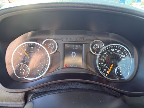 Used 2021 RAM 2500 Big Horn image 23