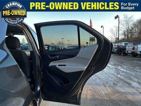 Used 2020 Chevrolet Equinox LT w/ Driver Convenience Package image 32
