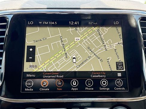 Used 2020 Jeep Grand Cherokee Overland w/ Interior Metal Package AWD/4WD image 13