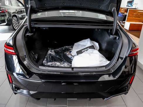 Used 2026 BMW 530i xDrive w/ M Sport Package image 19