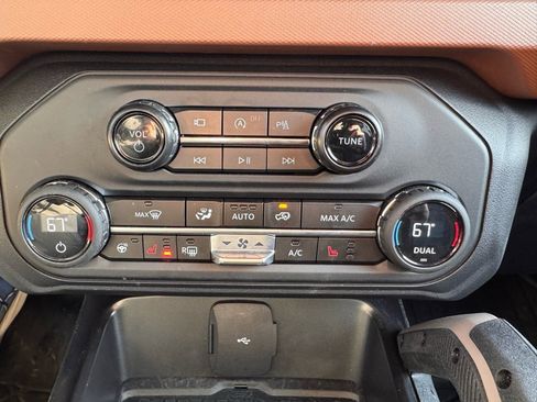 Used 2024 Ford Bronco Outer Banks image 21