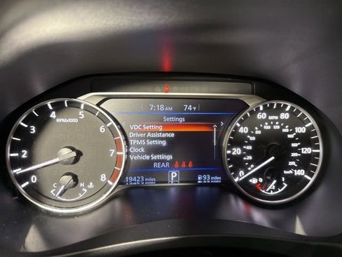 Used 2025 Nissan Altima 2.5 SV FWD image 28