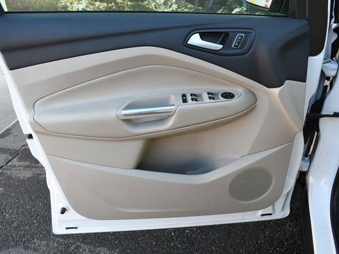 Used 2015 Ford Escape SE image 13