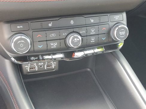 Used 2023 Dodge Durango GT AWD/4WD image 24