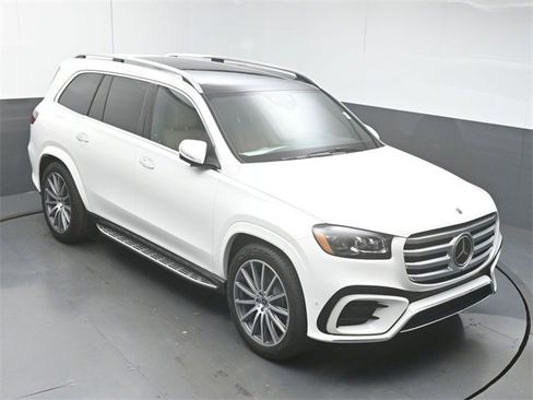 New 2026 Mercedes-Benz GLS 450 4MATIC image 43