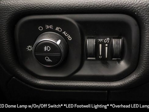 New 2026 RAM 1500 4x4 Crew Cab image 32