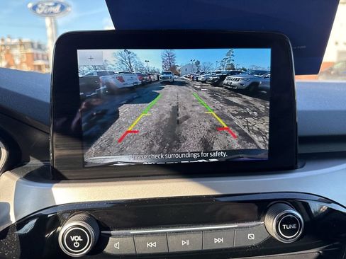 Certified 2022 Ford Escape SE w/ Cold Weather Package image 25