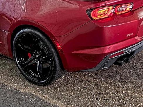Used 2020 Chevrolet Camaro SS image 26