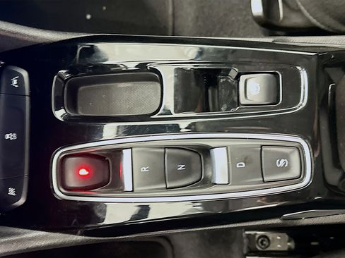 Used 2023 Chevrolet Bolt EUV LT w/ Comfort Package image 25