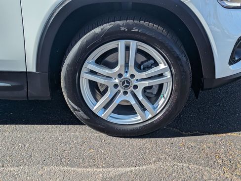 Used 2021 Mercedes-Benz GLB 250 4MATIC image 10