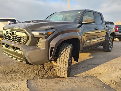 Used 2024 Toyota Tacoma TRD Sport w/ TRD Sport Upgrade Package AWD/4WD image 1