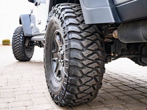 Used 2021 Jeep Gladiator Mojave w/ Trailer Tow Package image 42