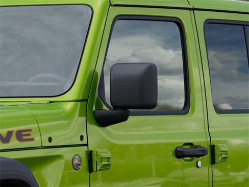 New 2025 Jeep Gladiator Mojave w/ Convenience Group image 12