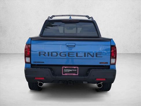 Used 2025 Honda Ridgeline TrailSport image 7