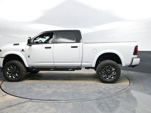New 2025 RAM 2500 Big Horn AWD/4WD image 4