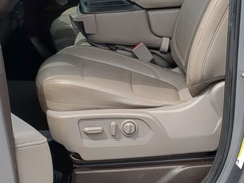 Used 2020 GMC Sierra 1500 SLT w/ X31 Off-Road Package image 12