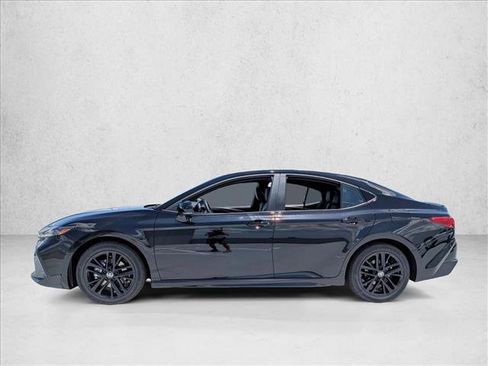 New 2026 Toyota Camry SE FWD image 5