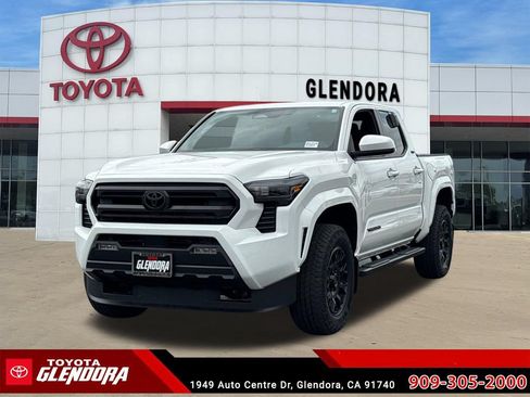 New 2026 Toyota Tacoma SR5 AWD/4WD image 4