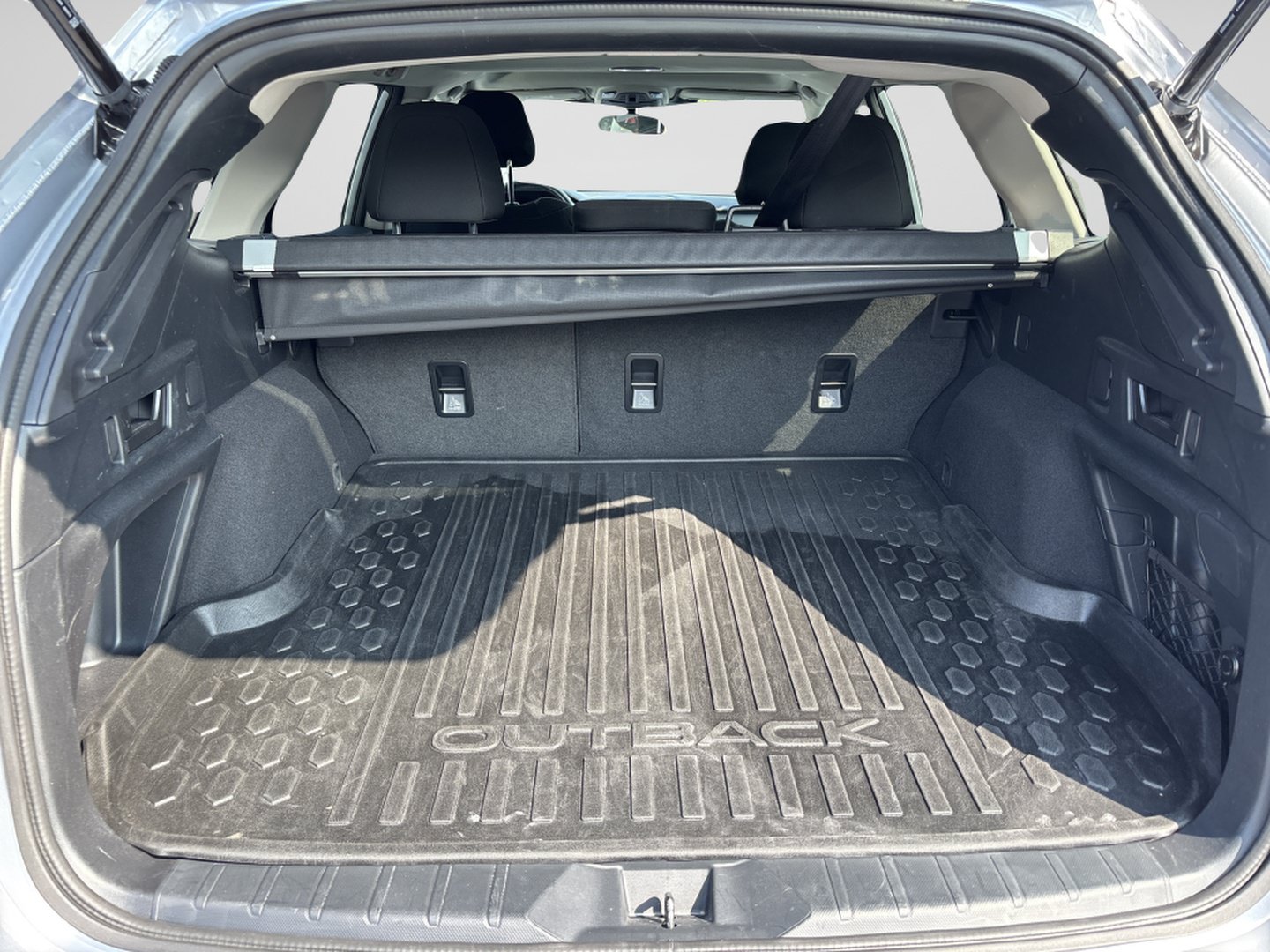 Used 2025 Subaru Outback Premium AWD/4WD image 9