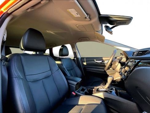 Used 2022 Nissan Rogue Sport SL image 19