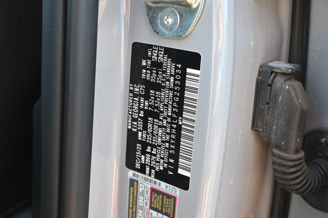 Used 2023 Kia Sorento EX w/ Panoramic Sunroof Package FWD image 31